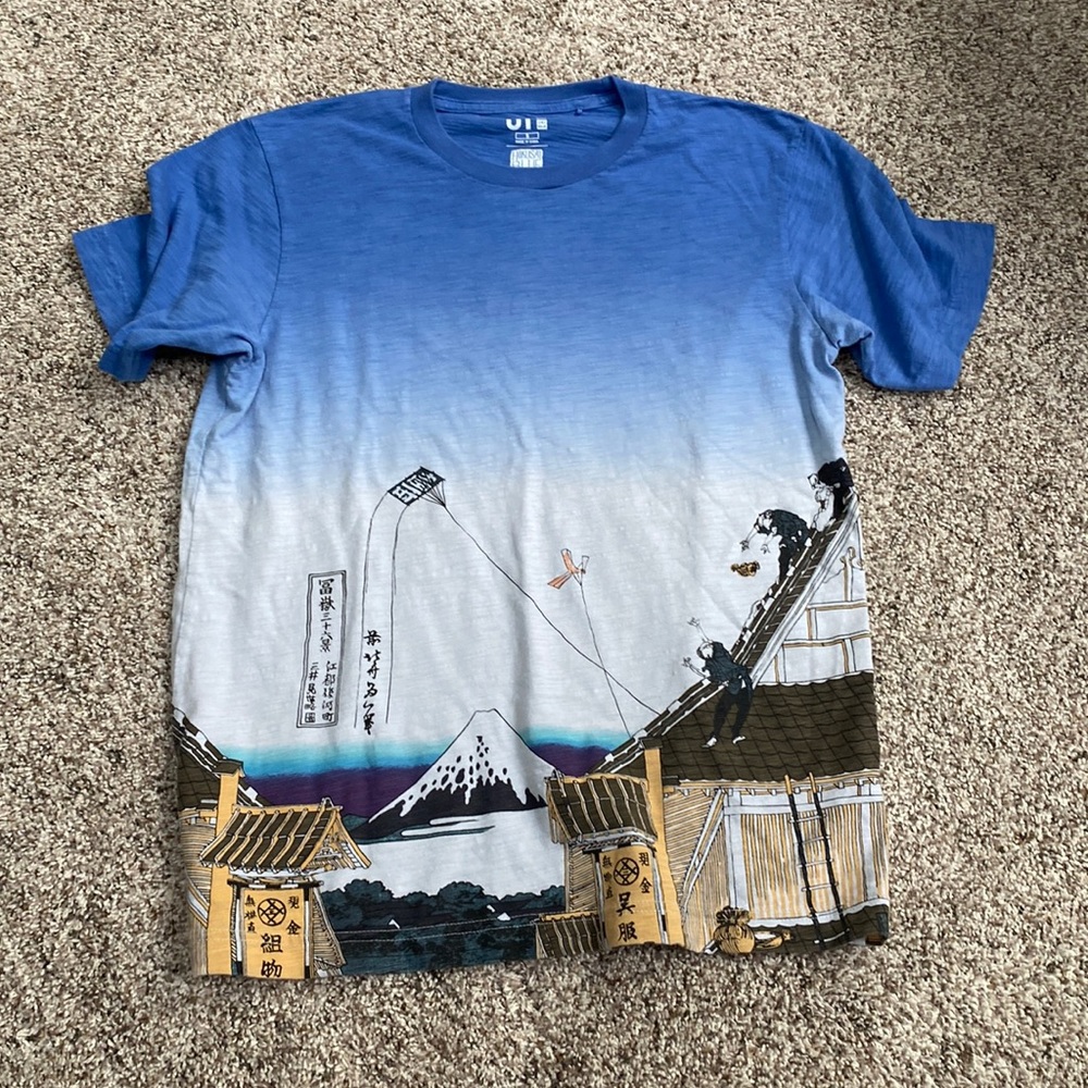 Japanese-inspired Uniqlo gradient shirt